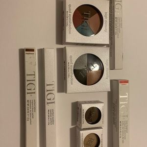 💅💄NEW Bundle Tigi Make Up💄💅
